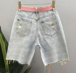 Цветные рваные джинсовые шорты эластичные