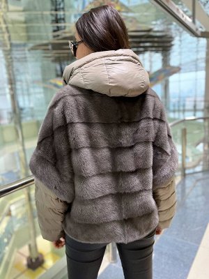 Куртка Куртка трансформер из европейской норки, 65 см, рукава и капюшон съемные 
Размер оверсайз 42-50