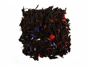 чай Смесь классических сортов чёрного чая, огненные лепестки сафлора, василёк, цельные ягоды смородины, кусочки малины, ароматические масла.
