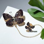 Брошь со значком на цепочке &quot;Бабочка&quot;, цвет фиолетовый в золоте