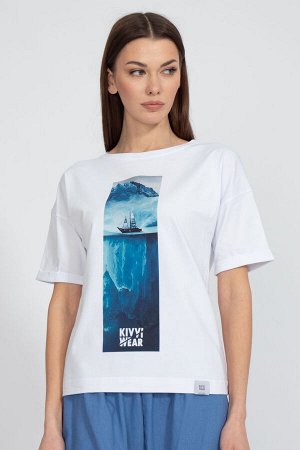 Футболка Футболка Kivviwear 4026/109 белый 
Состав: Хлопок-92%; Эластан-8%;
Сезон: Весна
Рост: 170

Джемпер свободного кроя. Удлиненный рукав, с подворотом. Принт методом термопереноса, цифровая печа