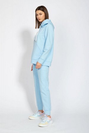 Костюм Костюм Kivviwear 4016-4040 голубой 
Состав: ПЭ-24%; Хлопок-70%; Эластан-6%;
Сезон: Весна

Костюм CLASSIC с брюками средней посадки с карманами в боковых швах. Обработка низа брюк манжета. Ткан