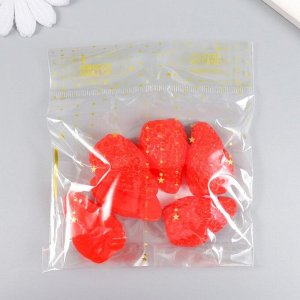 Декор для творчества PVC «Половинка клубники», 3.6x2.4x1.5 см