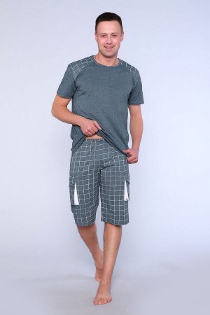 Костюм Варианты расцветки: зеленый меланж
Ткань:  кулирка, Состав:  70% пэ; 30% хлопок
Мужской костюм состоит из футболки и бриджей. Оригинальные бриджи с карманами прекрасно пропускают воздух и очень