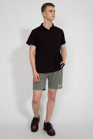 Футболка Футболка Kivviwear 3010/01 черный 
Состав: ПЭ-15%; Хлопок-85%;
Сезон: Весна
Рост: 170

Футболка поло мужская премиального качества из плотной хлопковой ткани качества пенье с боковыми разрез