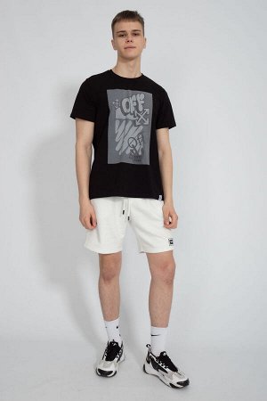 Футболка Футболка Kivviwear 1010/19 черный 
Состав: Хлопок-92%; Эластан-8%;
Сезон: Весна
Рост: 170

Джемпер мужской классического кроя. Принт методом термопереноса, цифровая печать. Ткань кулирная гл
