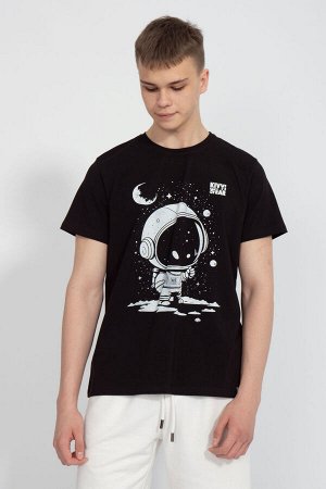 Футболка Футболка Kivviwear 1010/21 черный 
Состав: Хлопок-92%; Эластан-8%;
Сезон: Весна
Рост: 170

Джемпер мужской классического кроя. Принт методом термопереноса, цифровая печать. Ткань кулирная гл