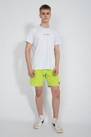 Футболка Футболка Kivviwear 1010/25 белый 
Состав: Хлопок-92%; Эластан-8%;
Сезон: Весна
Рост: 170

Джемпер мужской классического кроя. Принт методом термопереноса, цифровая печать. Ткань кулирная гла