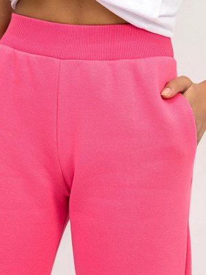 Теплые однотонные брюки-джоггеры в розовом цвете
