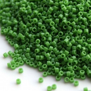 Бисер цилиндрический Миюки делика DB-0724 Opaque Pea Green