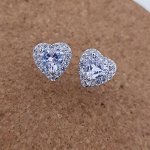 Серьги гвоздики сердечки, коллекция &quot;Дубай&quot;, покрытие посеребрение, цвет камня: белый, 37142, арт. 847.659