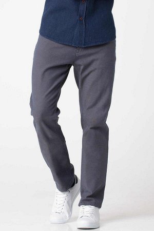 брюки Параметры модели: Рост: 1,87 Грудь: 100 Талия: 74Бедра: 95;  Надет размер: 32 Размер - 32 Рост; Cotton 97% Elastan 3%  для мужчин брюки; узкие (зауженные) брючины;  заниженная Талия; Синий   брю