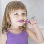 Детские зубные щётки и пасты