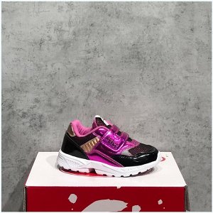 Кроссовки Торговая марка: Reike. Кроссовки для девочки Reike Basic fuchsia выполнены из нескольких материалов: искусственной кожи и текстильной сетки, которая обеспечивает оптимальный микроклимат внут