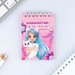 Блокнот на гребне в клетку  А7, 40 л. Обложка мелованная бумага &quot;Девочка&quot;
