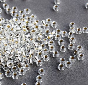 Бисер Миюки круглый 15/0 RR-0001 Silver Lined Crystal
