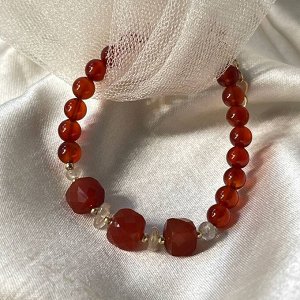 Браслет из Сердолика и Рутилового кварца