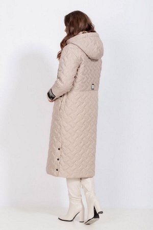 Пальто Рост: 164 Состав: п/э 100% Комплектация пальтоПальто женское утеплённое осень-зима прямого силуэта с капюшоном, выполнено из стёганной ткани на утеплителе изософт, комбинированное. Нижняя часть