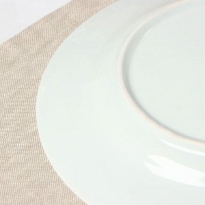 Тарелка фарфоровая «Майский букет», d=24 см, белая