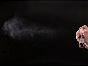 KOSE Fortune Fragrance Hand Refreshing Spray - освежающий дезинфицирующий спрей для рук карманного формата