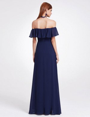 Нежное вечернее темно-синее платье с воланом ниже плеч