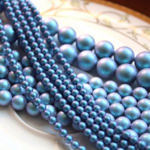 Жемчуг Сваровски 6мм Iridescent Light Blue Pearl