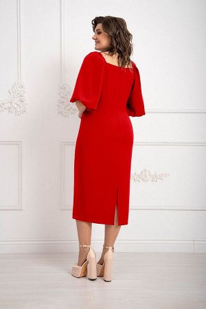 Платье Цвет: красный
Сезон: Круглогодичный
Коллекция: Праздничная
Стиль: Нарядный
Материал: текстиль
Комплектация: Платье
Состав: 90% полиэстер, 10% спандекс

Платье прилегающее, длиной до середины 