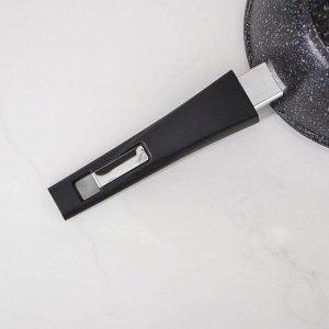 Ковш «Гранит Stаr», 1,7 л, съёмная ручка, стеклянная крышка, антипригарное покрытие, цвет чёрный