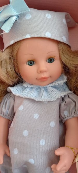 Испаснкаая виниловая кукла Берта (глаза закрываются)