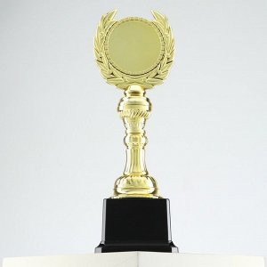 Кубок 068, наградная фигура, золото, подставка пластик, 23.5x8x7.5 см