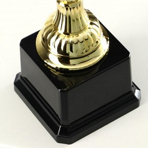 Кубок 068, наградная фигура, золото, подставка пластик, 23.5x8x7.5 см