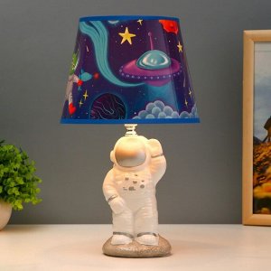 Настольная лампа "Астронавт " Е14 15Вт МИКС 20х20х34 см