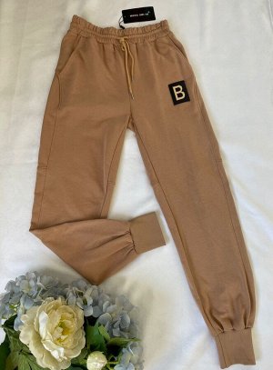 Штаны спортивные женские бежевые с буквой B