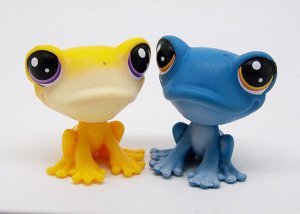 Лягушки Любимые коллекционные игрушки для девочек. Маленькие зверюшки LPS высотой 4-6 см, идеально подходят для игры, без запаха. В моей закупке постоянно большое разнообразие этих игрушек, можно собр
