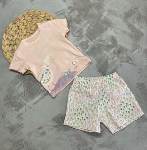 Костюм с шортами для девочки