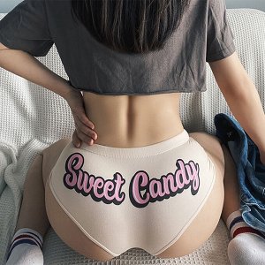 Женские трусики с надписью "Sweet Candy"
