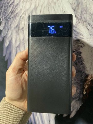 NEW ! Портативный аккумулятор Power Bank Mark A400 40000 mAh 4*USB выхода + фонарик