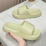 Модные тапки