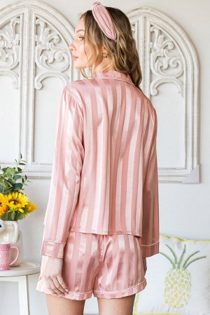 Розовая атласная пижама в полоску