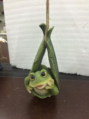 Декоративная фигурка Лягушка в листочке из полирезины