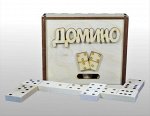 Домино в деревянной коробке