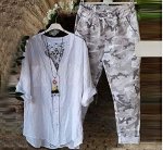 Костюм: рубашка с кружевной вставкой + брюки, серо-белый