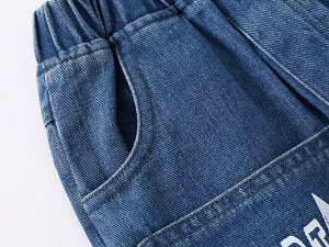 Джинсовые шорты для мальчика, цвет голубой + принт и надписи на карманах