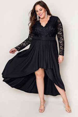 Черное атласное платье удлиненным подолом и кружевным лифом