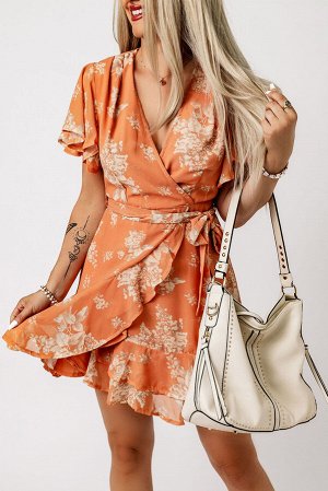 Оранжевое платье с цветочным принтом с запахом и оборками