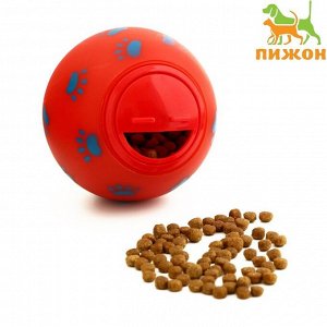 Игрушка-шар под лакомства "Лапки", 8 см, красная