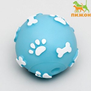 Мячик пищащий "Лапки" для собак, 5,5 см, голубой 6244388