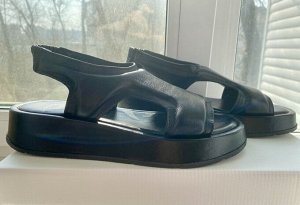Босоножки