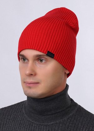 Шапка. Цвет: красный