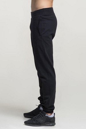 Брюки Ткань:Футер с/н,мужские брюки на поясе и манжете